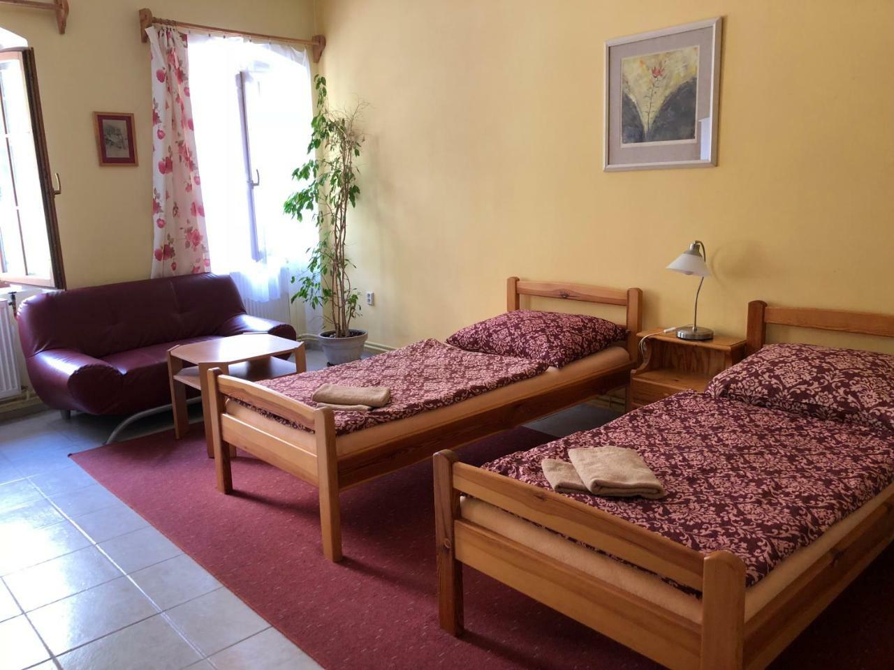 Guest House U Nahonu Chrudim Zewnętrze zdjęcie